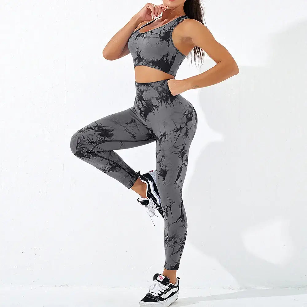 Bohemian Style Women's Tie Dye Yoga Clothing Set with High Waist Yoga