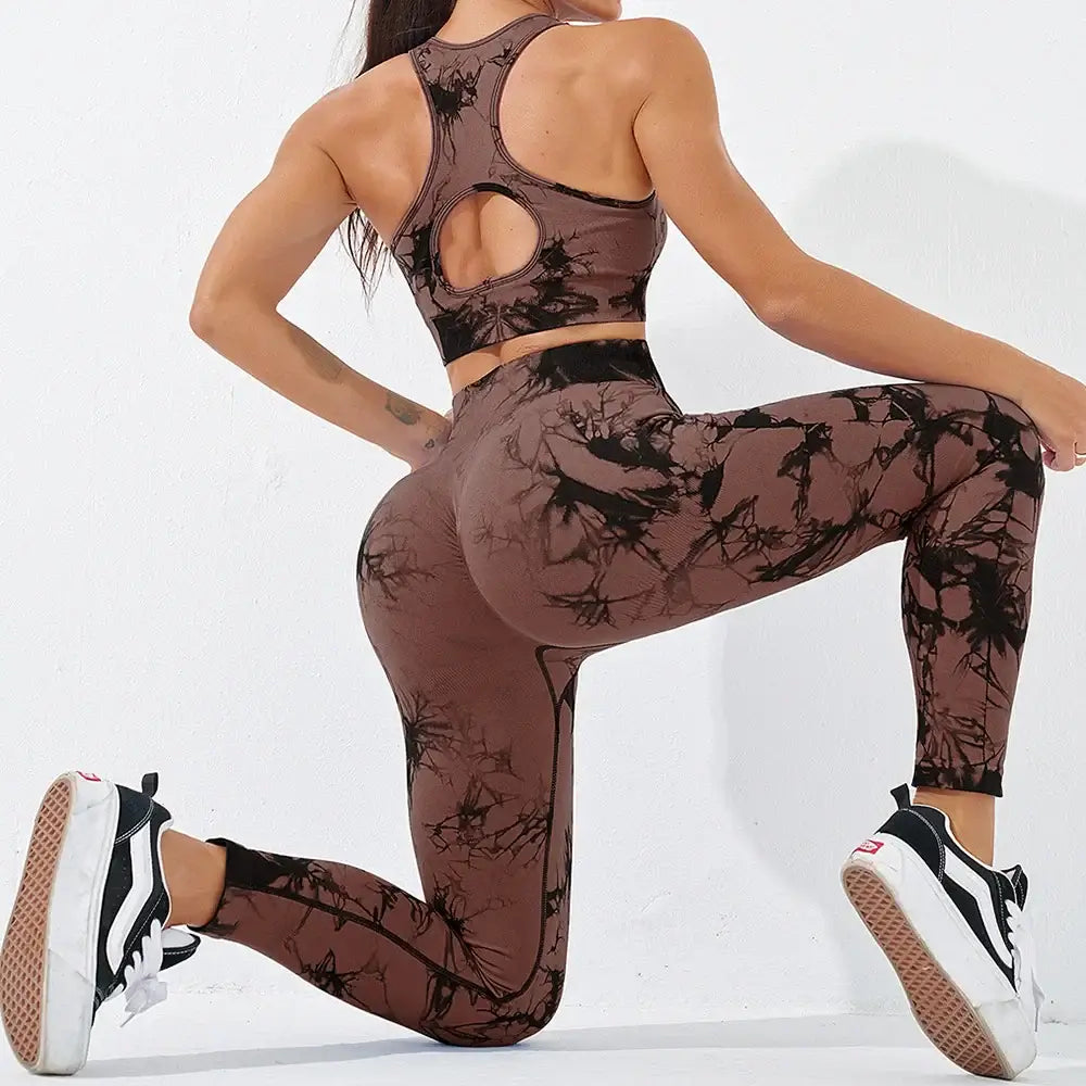 Bohemian Style Women's Tie Dye Yoga Clothing Set with High Waist Yoga